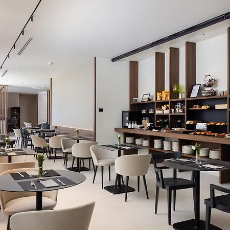 B21 Lifestyle Hotel 4*