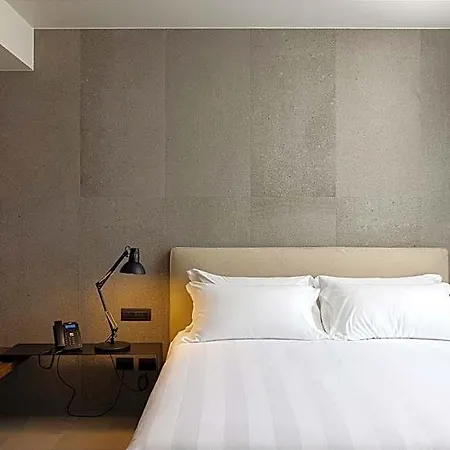 Hotel B21 Lifestyle 4*