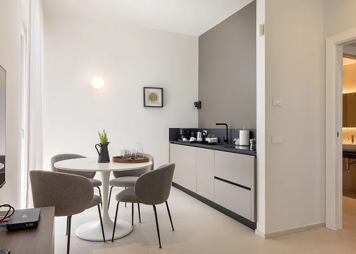 B21 Lifestyle Hotel 4*